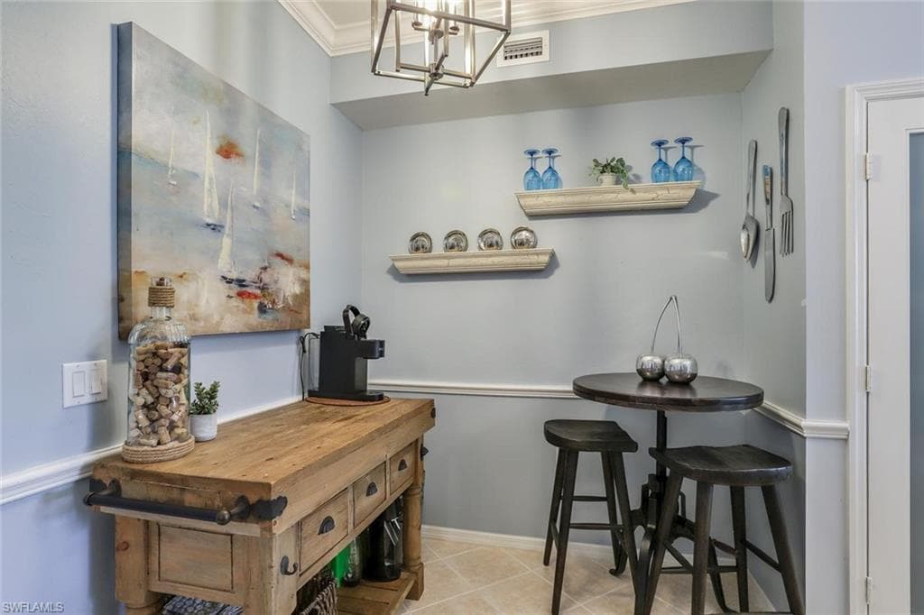 3996 Bishopwood CT E 103-11