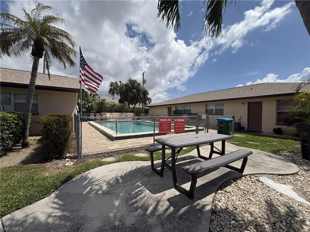 619 SE 47th ST 5-5
