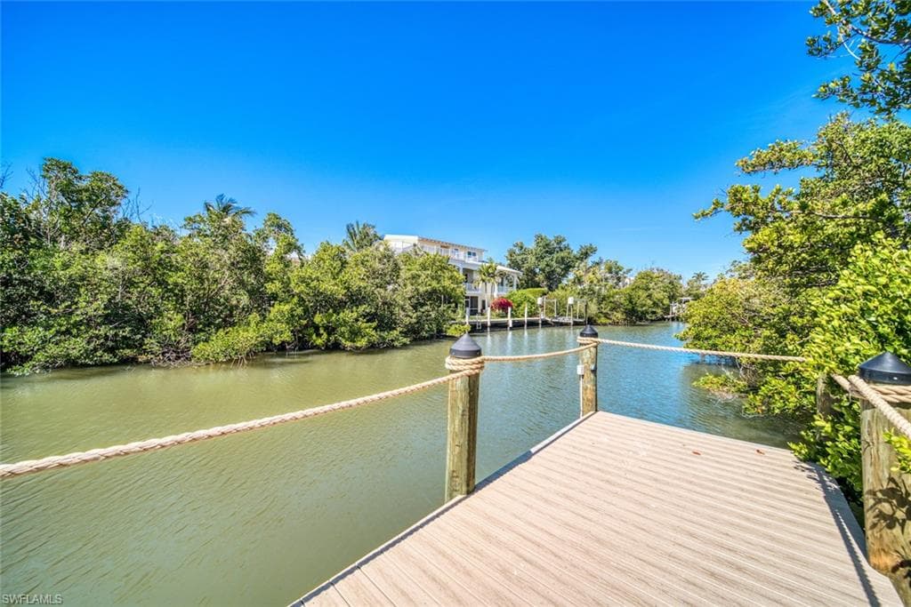2499 Harbour LN-31