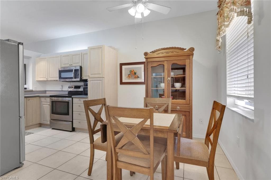 320 Robin Hood CIR 101-9