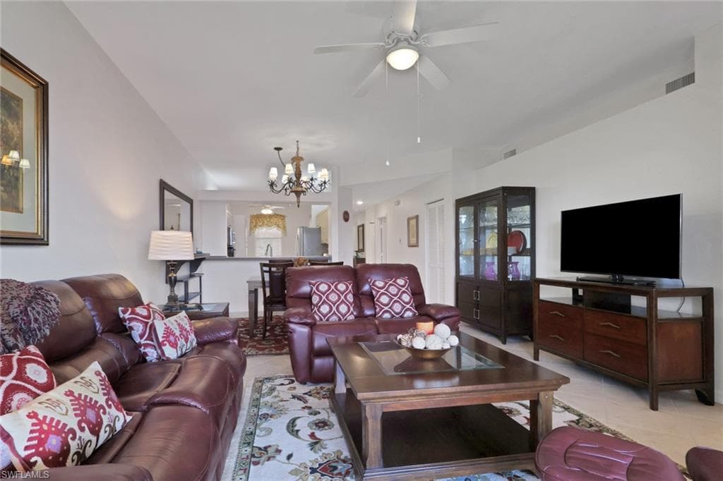 320 Robin Hood CIR 101-14