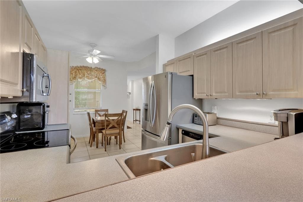 320 Robin Hood CIR 101-8