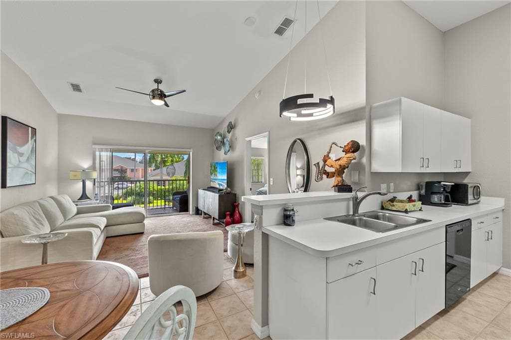 27083 Matheson AVE 208-1