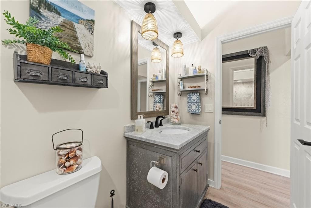 207 Daniel DR-27