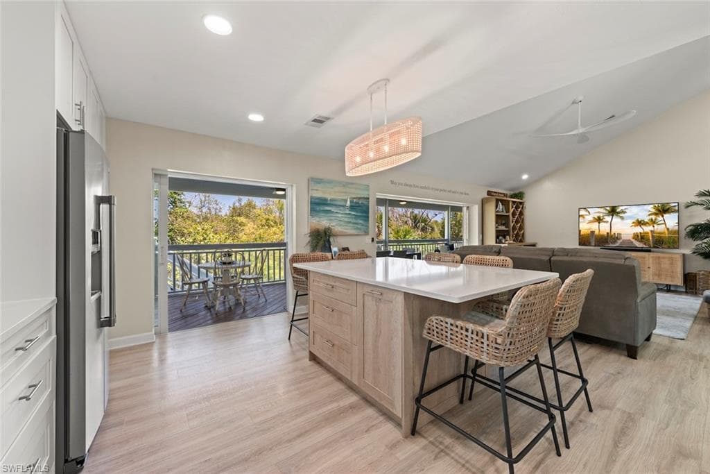 207 Daniel DR-5