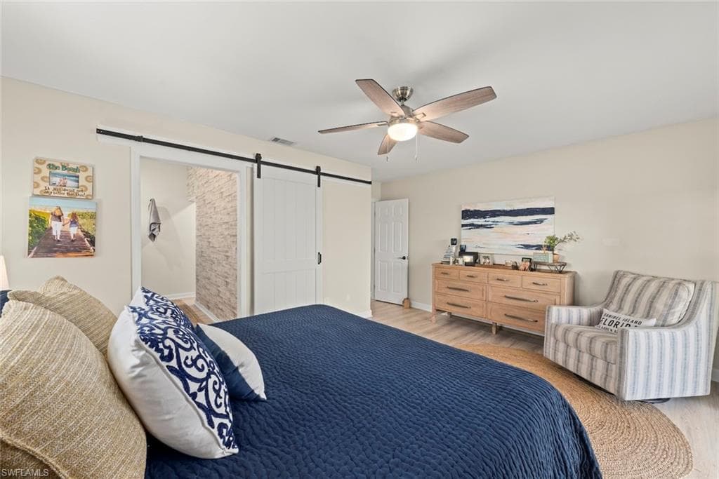 207 Daniel DR-18