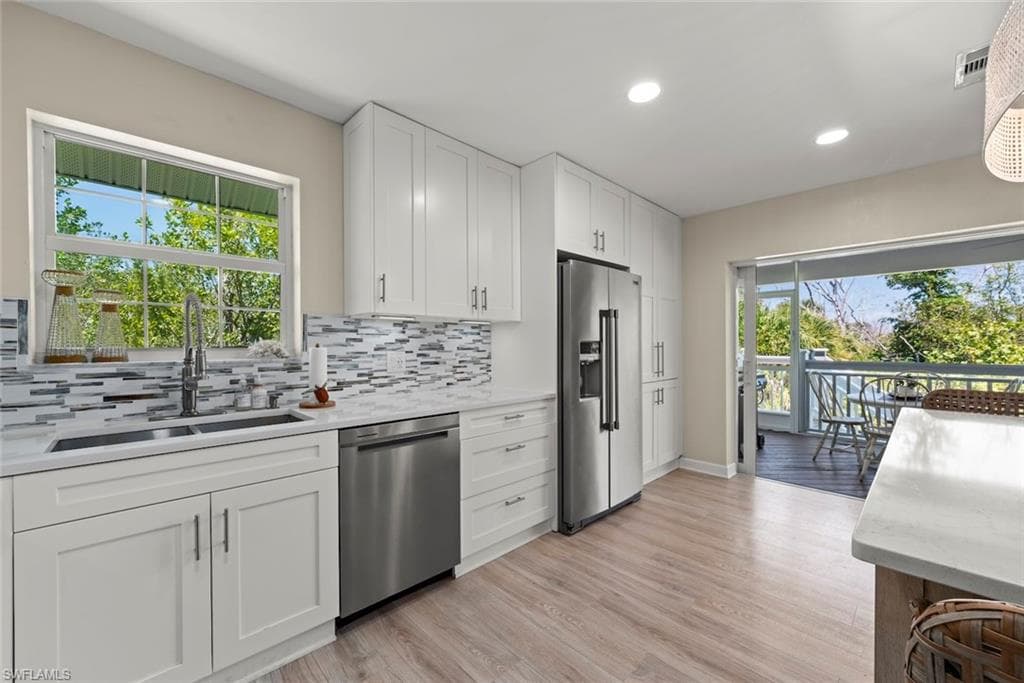 207 Daniel DR-4