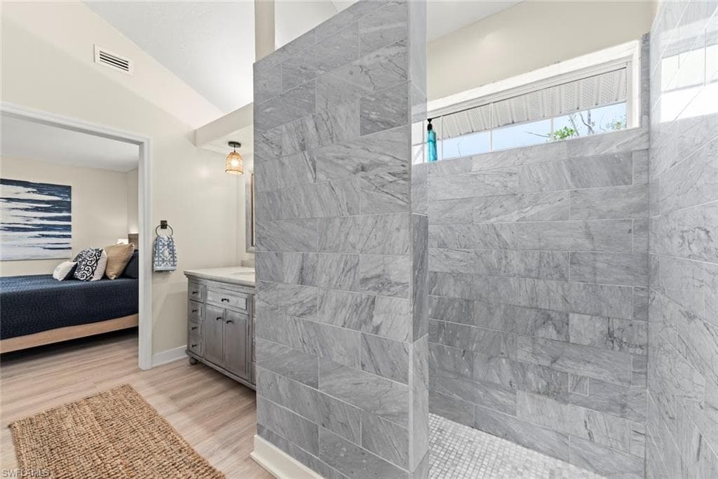 207 Daniel DR-21