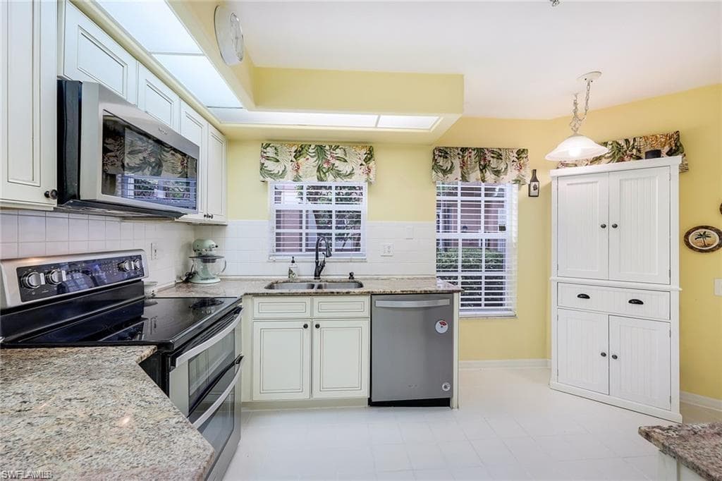 28068 Cavendish CT 2301-6