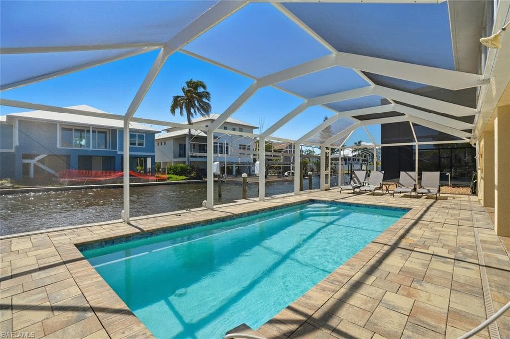 222 Flamingo ST-32