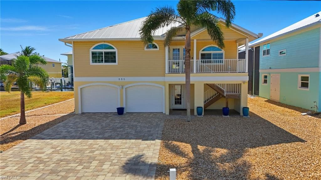 222 Flamingo ST-1
