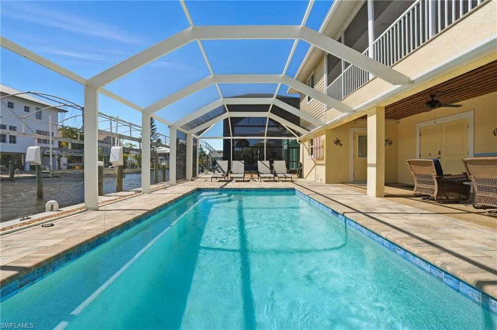 222 Flamingo ST-33