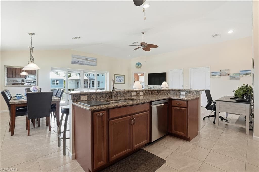 222 Flamingo ST-14
