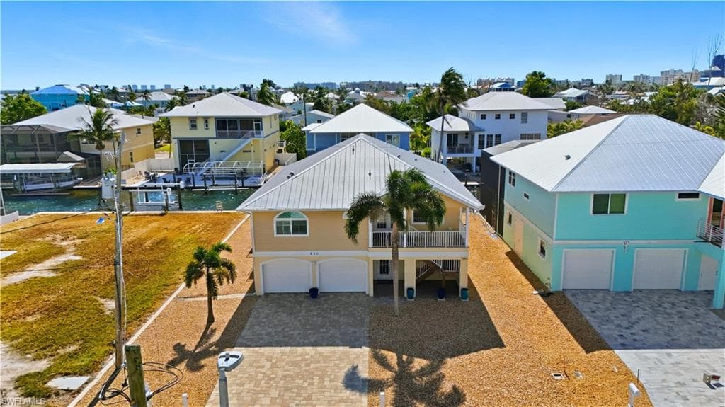 222 Flamingo ST-4
