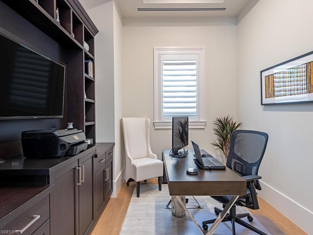 628 21st AVE S-16