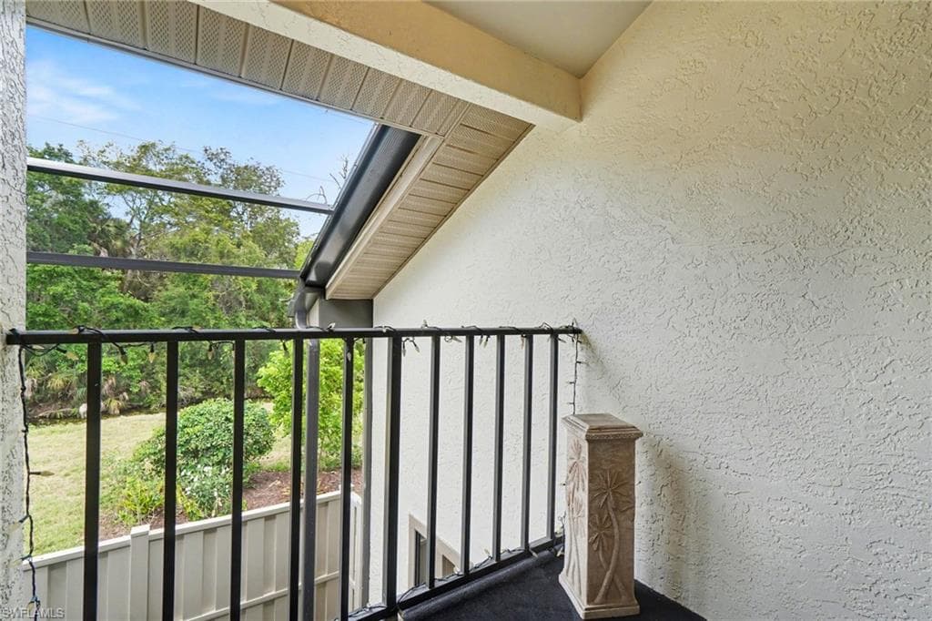 13204 Broadhurst LOOP-21