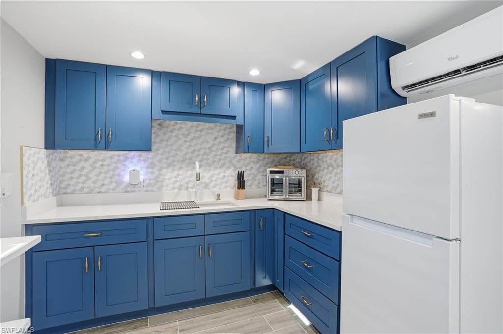 239 Curlew ST-27