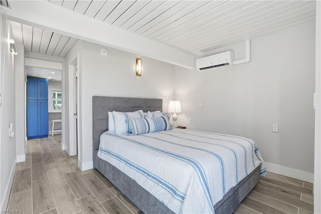 239 Curlew ST-29