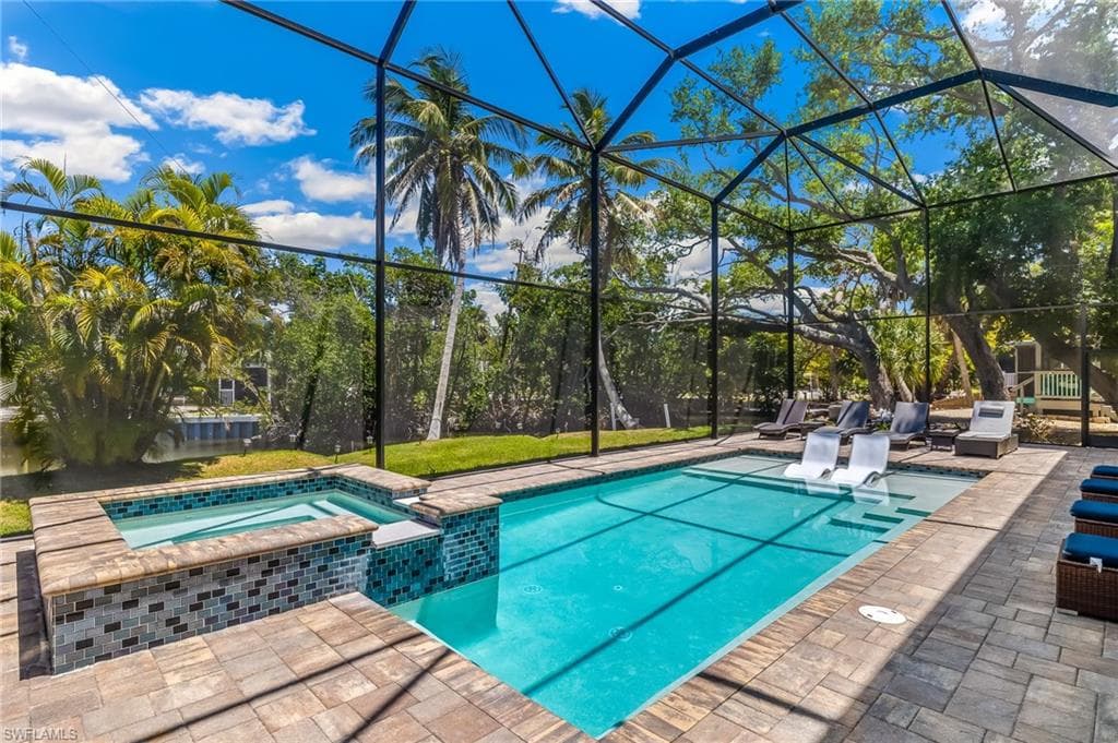 5809 Lauder ST-22