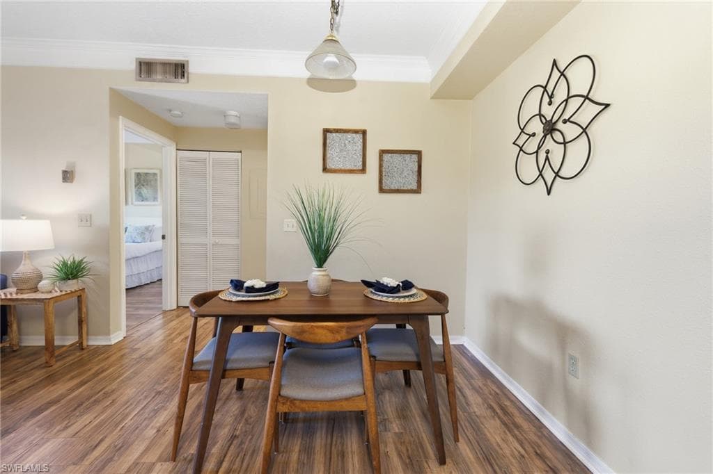 11510 Villa Grand 421-8
