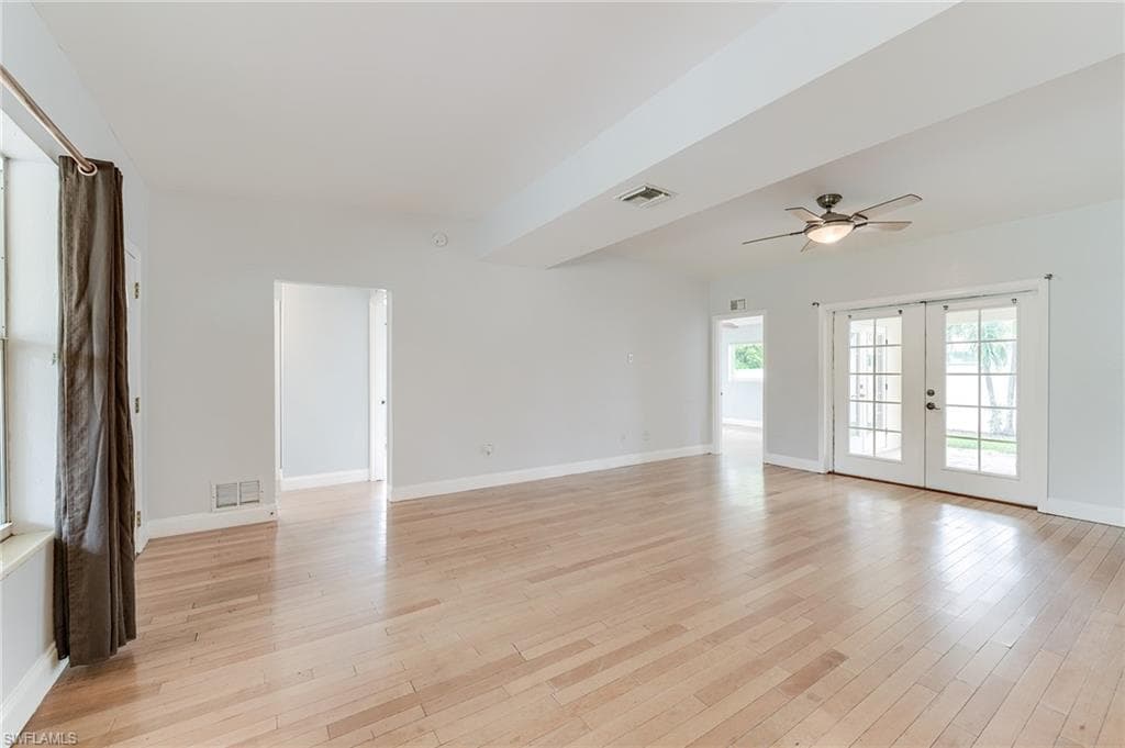 1443 Ricardo AVE-15