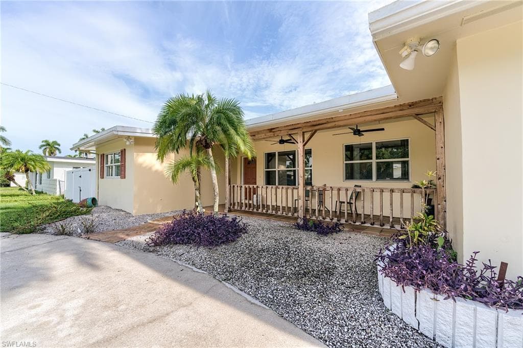 1443 Ricardo AVE-44
