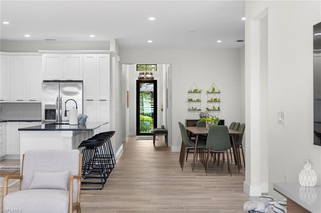 3032 Woodside AVE-7