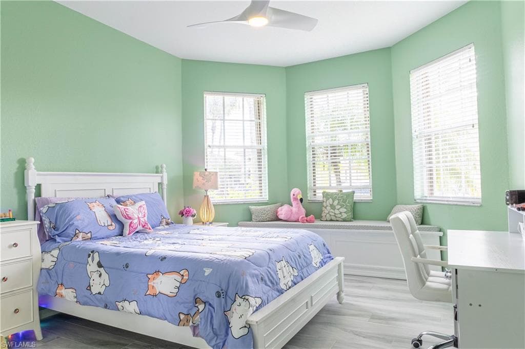 14059 Mirror CT-21