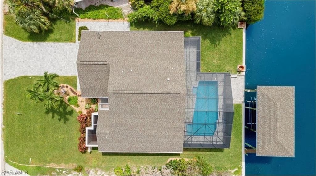 323 Washington CT-6