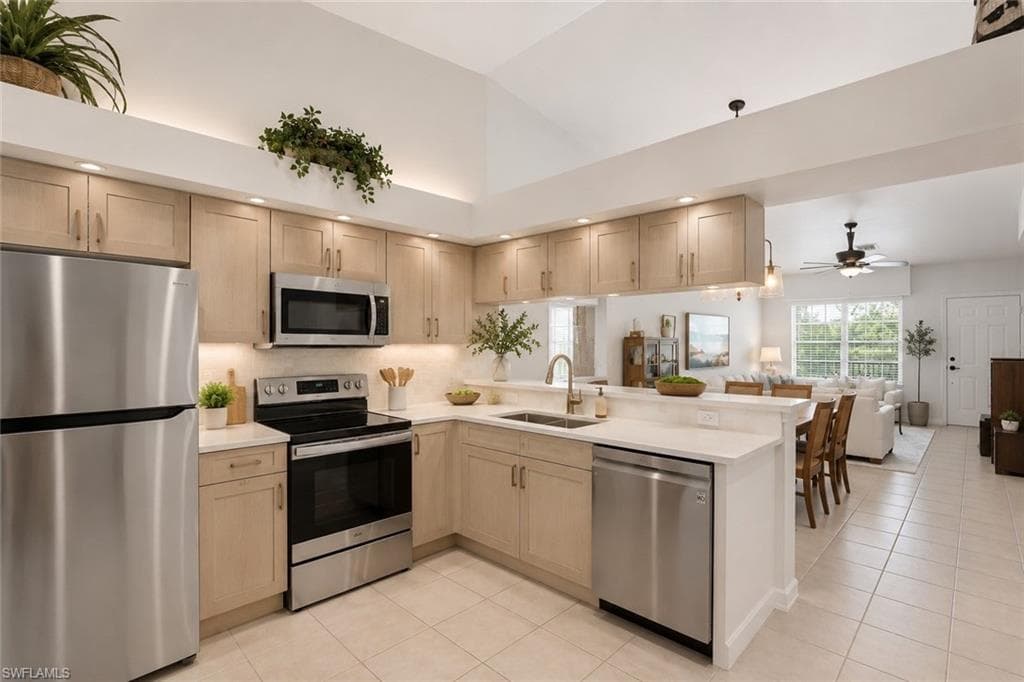 26780 Rosewood Pointe LN 203-5