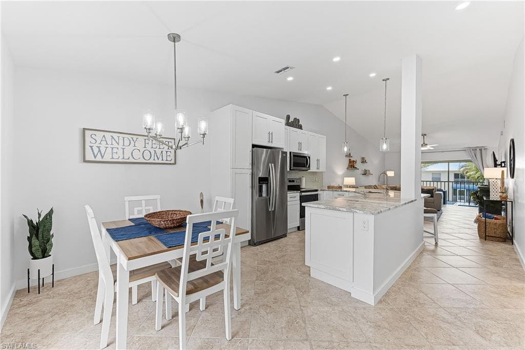 887 Gulf Pavilion DR 203-4