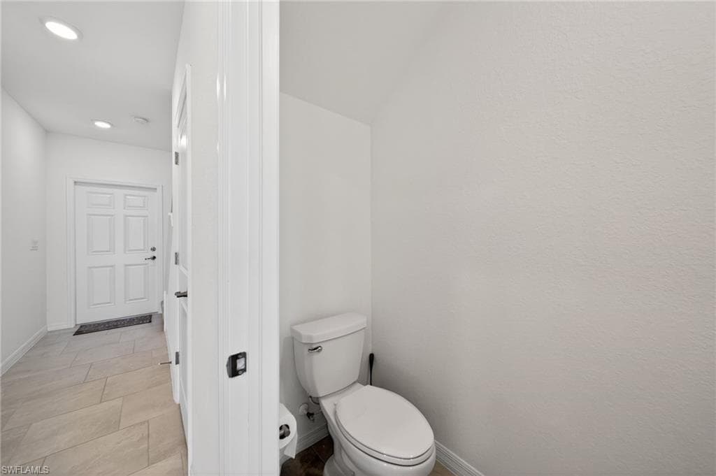 14275 Oviedo PL-10