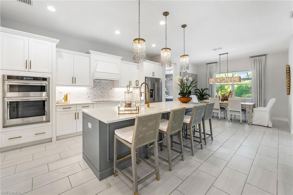 14212 Laguna Springs LN-10