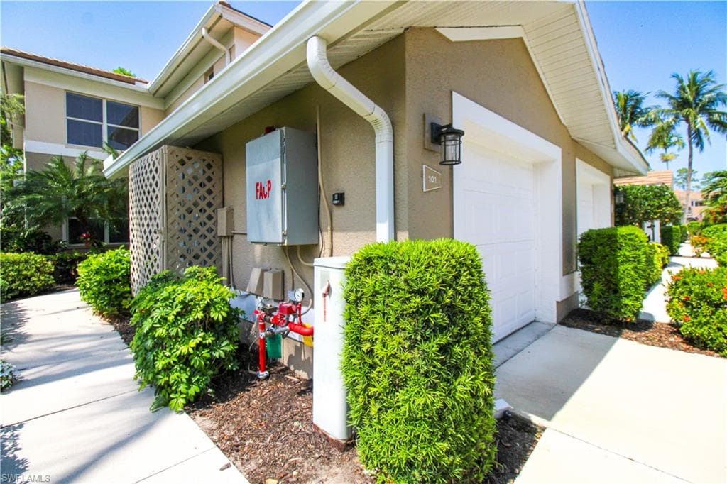 817 Carrick Bend CIR 101-7