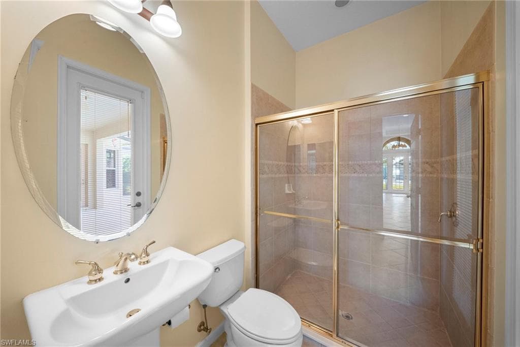 7914 Founders CIR-13