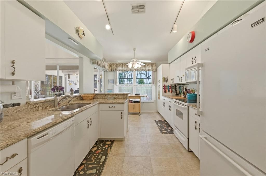 20721 Country Walk WAY-6