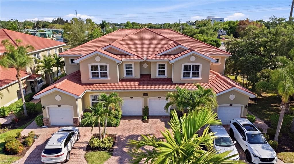 8515 Oakshade CIR 201-1