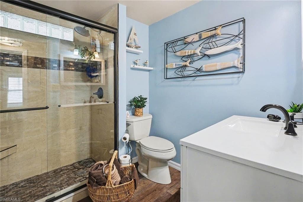 11111 Bayside LN-20