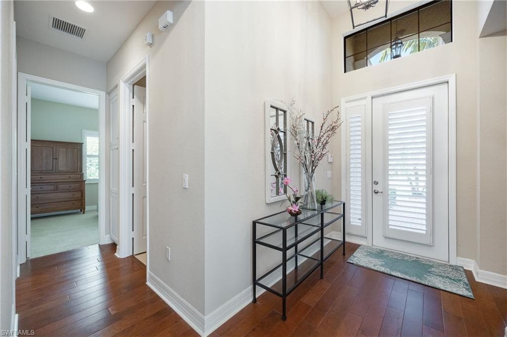 13736 Luna DR-2