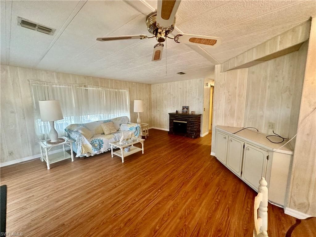 16037 Citron WAY-12