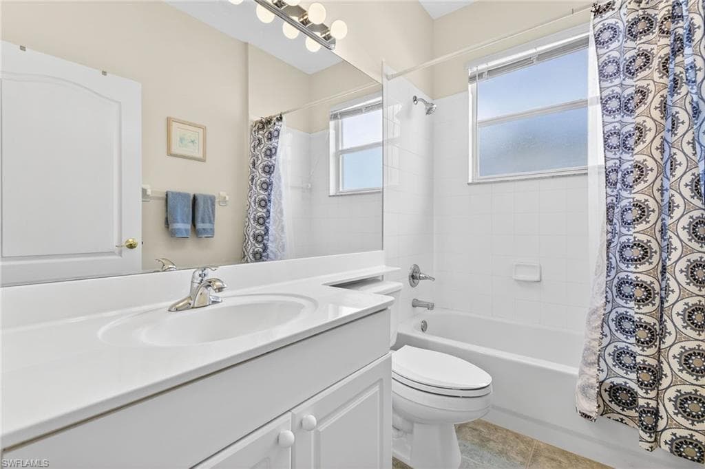 8912 Wellington Lakes CT-21