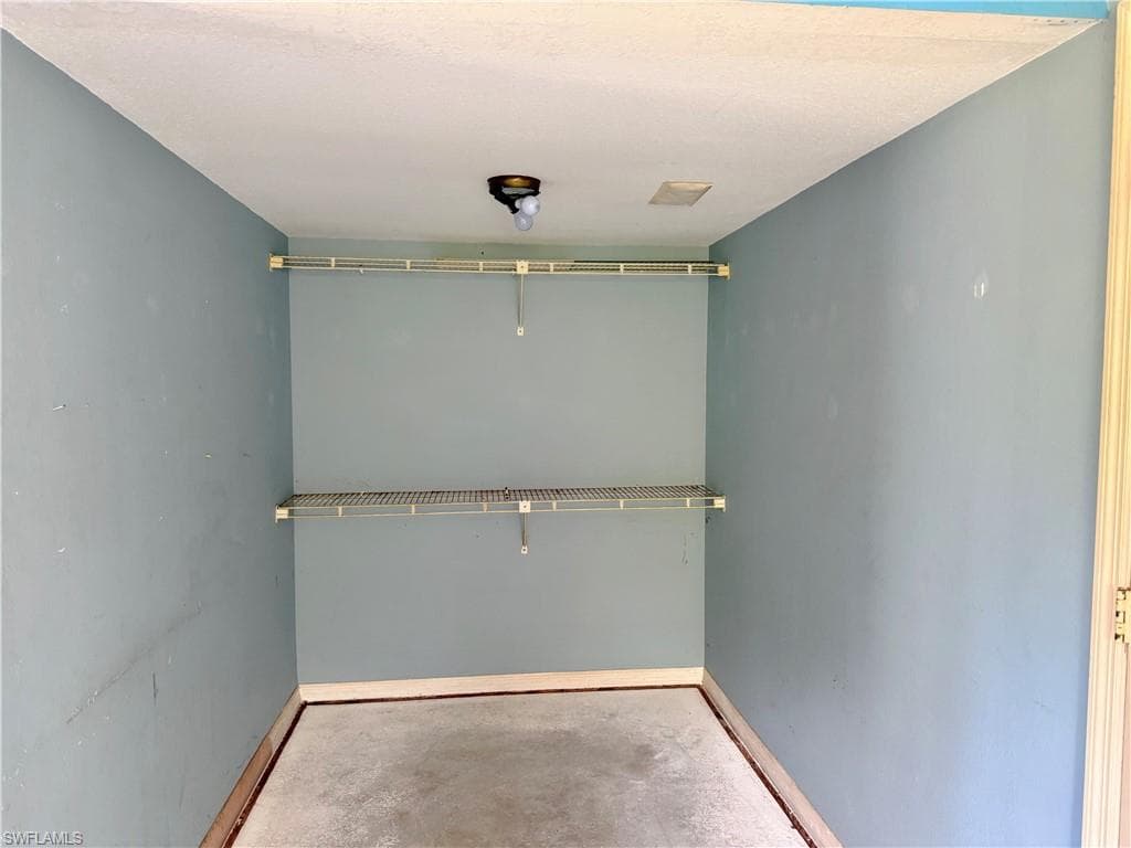 9305 Lake Park DR 104-17