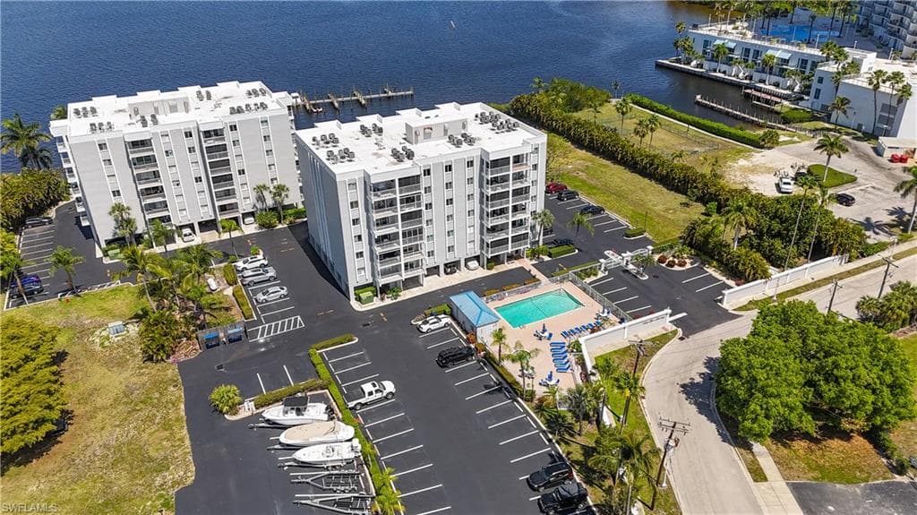 2885 Palm Beach BLVD 507-21
