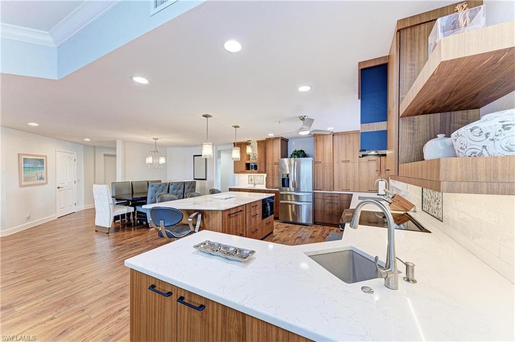 14813 Laguna DR 401-16