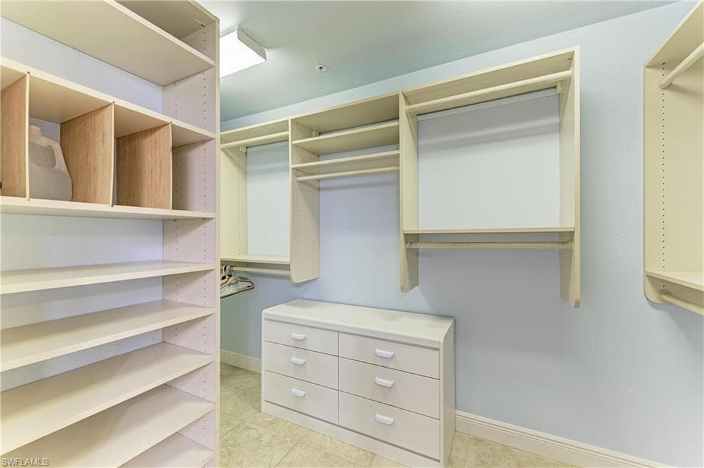 14813 Laguna DR 401-30