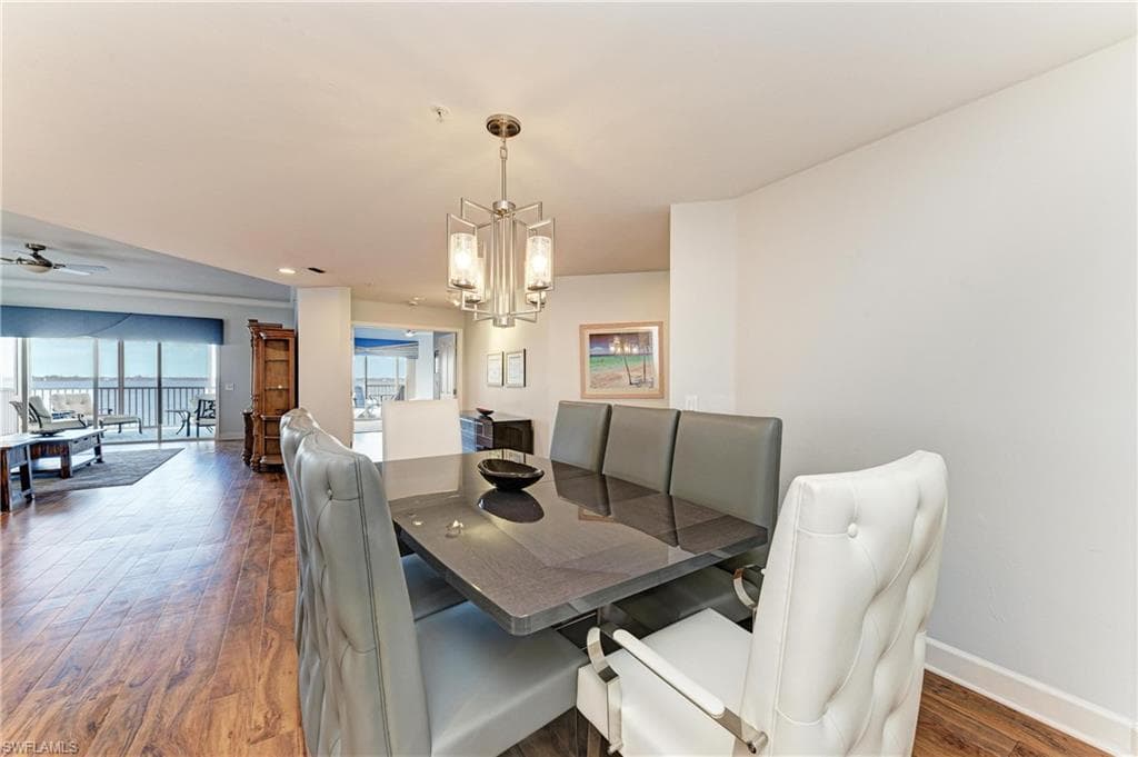 14813 Laguna DR 401-25