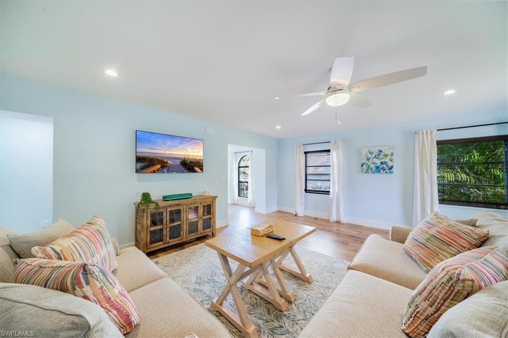 1283 Grand Canal DR-8