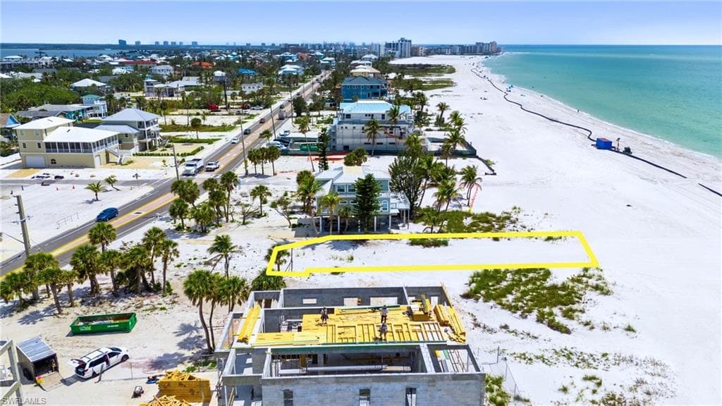 5682 Estero BLVD-8