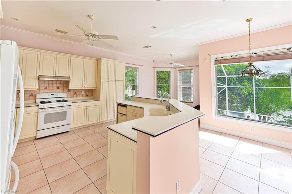 192 Topanga DR-13
