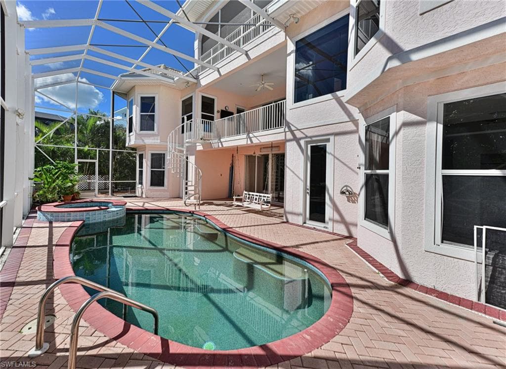 192 Topanga DR-37